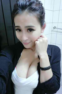 征服同学人妇系列陈露露3